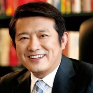 毛泽东外孙女<em>孔冬梅</em>嫁泰康人寿董事长富豪<em>陈东</em>