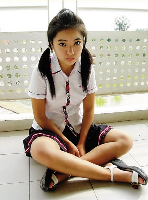 23岁蒋方舟任 新周刊 副主编 毕业成副处级 eastmoney.com