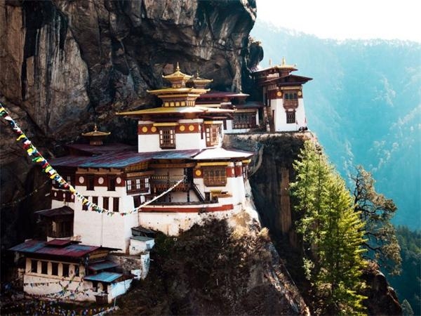 亚洲最棒旅行体验 沐浴印度恒河感受西安兵马