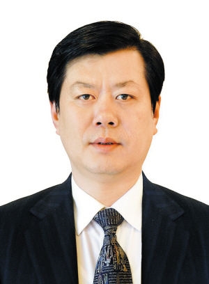 山东一日免掉4名省政府副秘书长