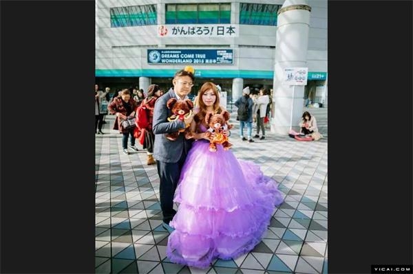 情侣花 19万 日元到 日本拍婚纱  成品让人崩溃 _