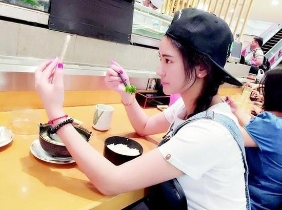 财·发现:网红赚钱真那么容易吗 _ 理财频道