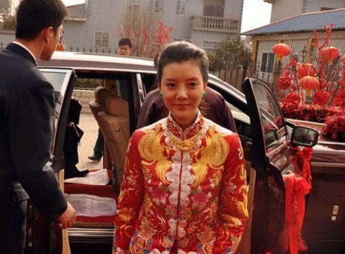 车晓出生在一个军人的演艺世家里.