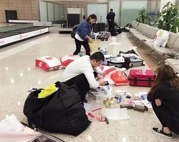 黄渤海关被扣?代购扔东西?海淘新政第一天许