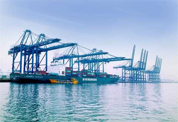 创下多个第一的中国交建:改革好才能踢好世界