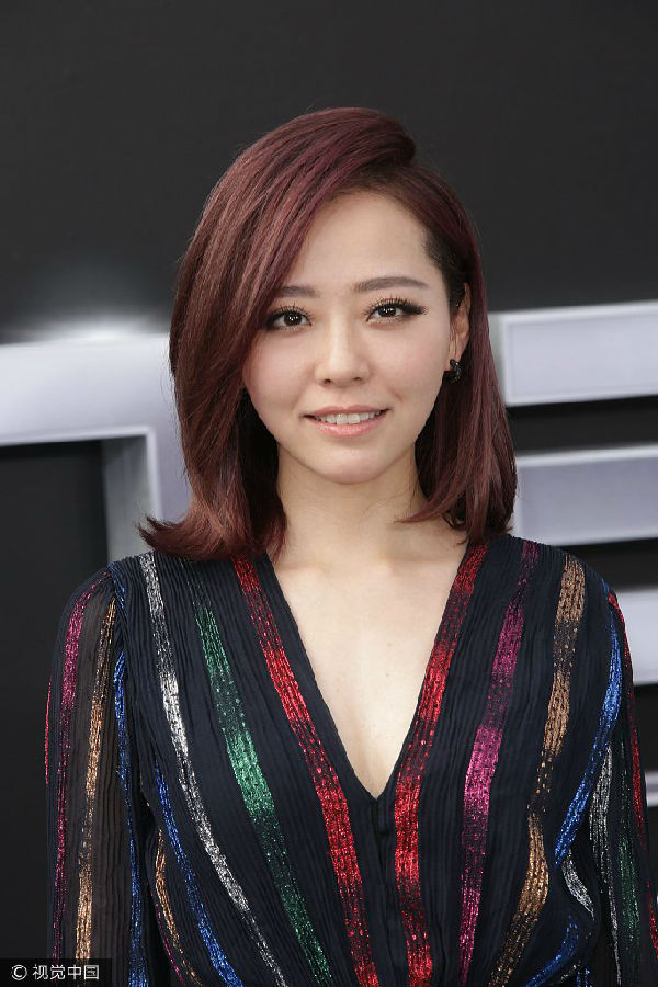 张靓颖剪掉长发换新发型少女感十足 网友:隐约