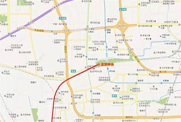 <b>
百年老站北京丰台站6月20日开通运营(组图)</b>