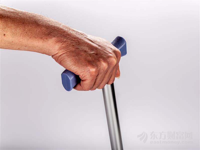 史诗级大崩盘：原油狂跌30%!美股期货“熔断” A股半小时3400亿“抄底”