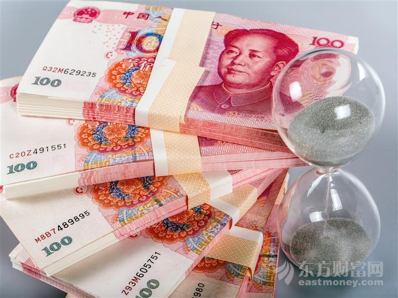 原油价格战升级!沙特俄罗斯再提产量 美暂缓战略石油储备销售计划