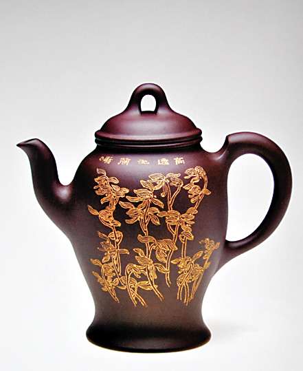 艺术品吧 正文   "目前大师名家的紫砂壶作品基本都在几万元甚至几十