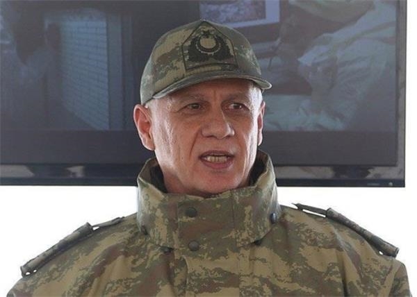 在格尔居克港口控制了一艘政府军驱逐舰,并捉拿土耳其海军舰队司令