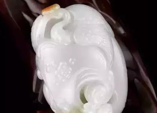 和田玉的六看和八养这些你都需要知道的
