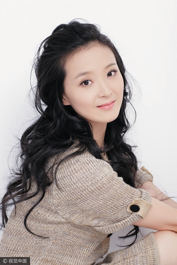 王艳,1974年2月11日出生于山东省青岛市,中国内地女演员,毕业于北京