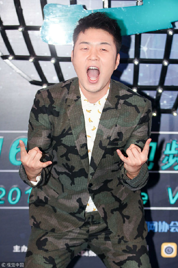 2,杜海涛  杜海涛有钱,身价上亿,很多媒体都爆料过.