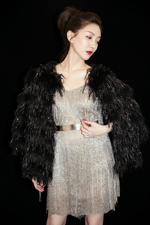 江疏影最新写真曝光.