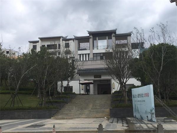 <strong>(厦门万科白鹭郡正门处摄影:记者饶贤君)</strong> 62