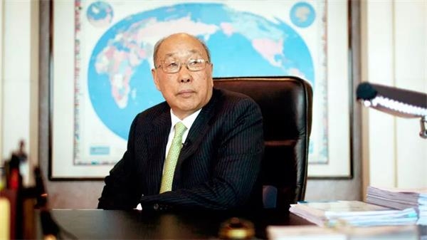 最高的董事长:据记者了解,由于年事已高,吴志刚已不具体管理公司事务