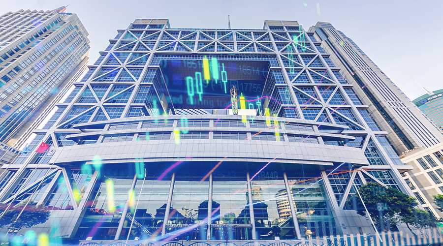 “易”帅！执掌证监会 履历丰满