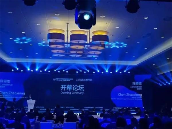 三家都有打折谁最优惠？