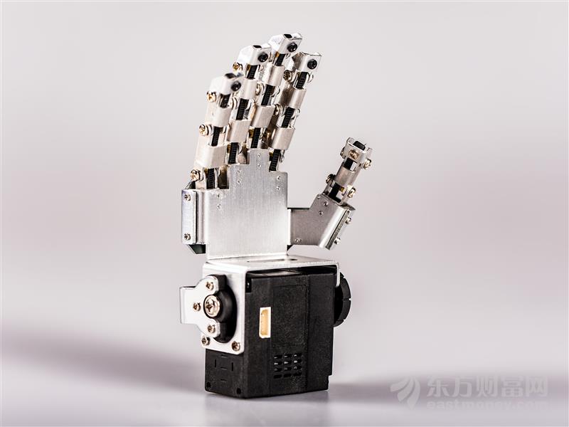 工信部：加快5G网络部署