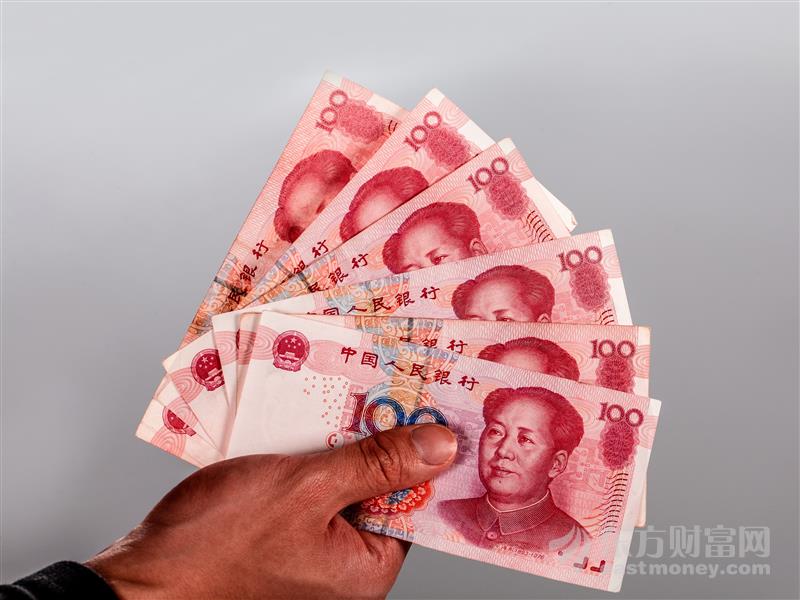 A股万亿成交 钱打哪儿来？