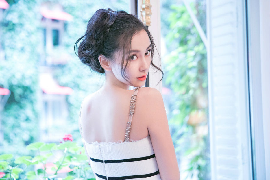 VCG111117706335杨颖。jpg