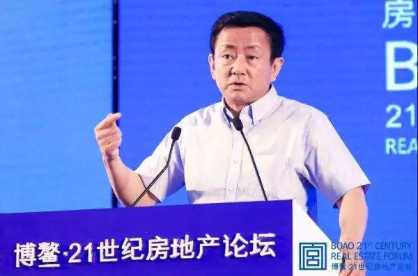 21世纪经济报道杨磊_...上图为21世纪经济报道特稿部总监杨磊.(图片来源:新浪财经 梁斌...(2)