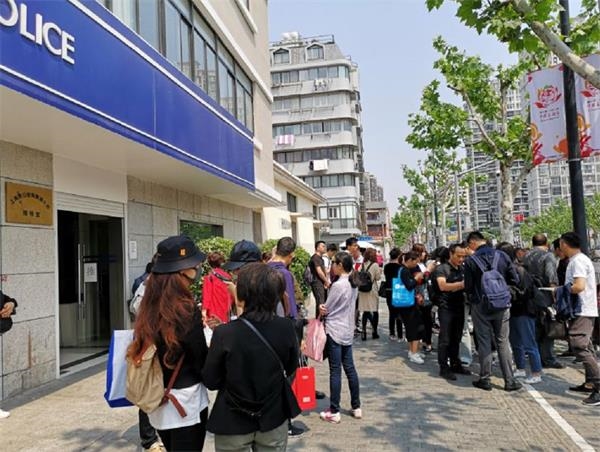 几十号投资人赶赴经侦报案