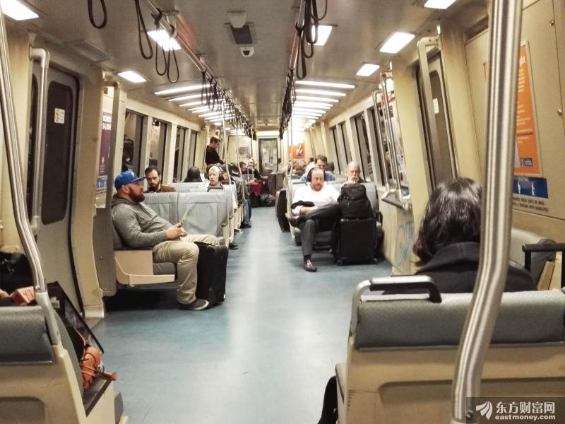 工信部副部长王志军答记者问