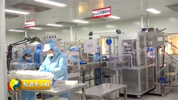 11年 从门外汉到化妆品牌创始人、从0收入到10个亿！她的成功秘诀是…
