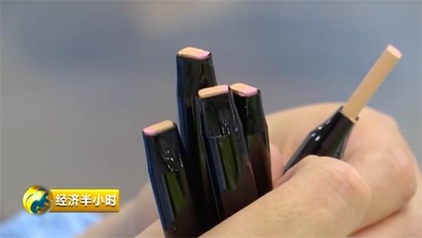 11年 从门外汉到化妆品牌创始人、从0收入到10个亿！她的成功秘诀是…