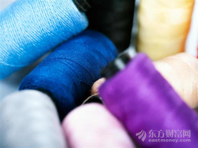 苹果连出两件大事！泄密门之后 又大举发债！