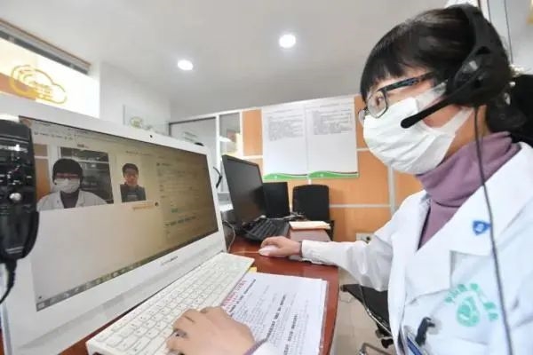 上海首家互联网公立医院来了!这些病都能网上看……