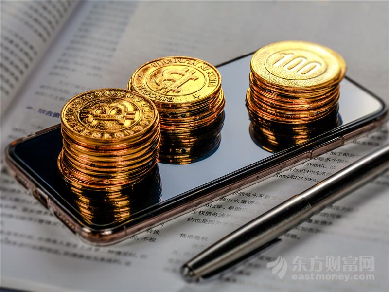 李国庆：公章晚上放被窝！