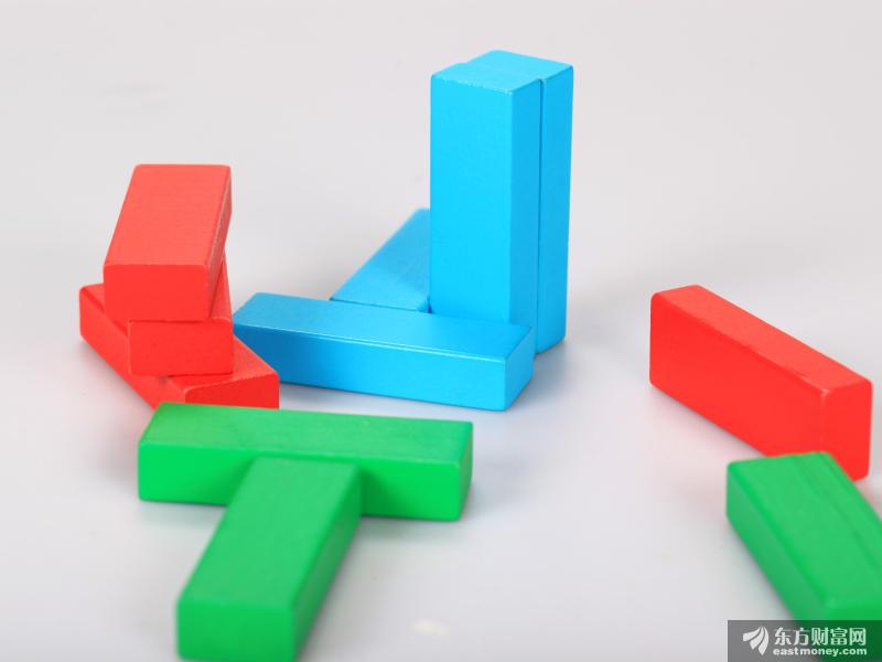 为何向中小影院收保底费？